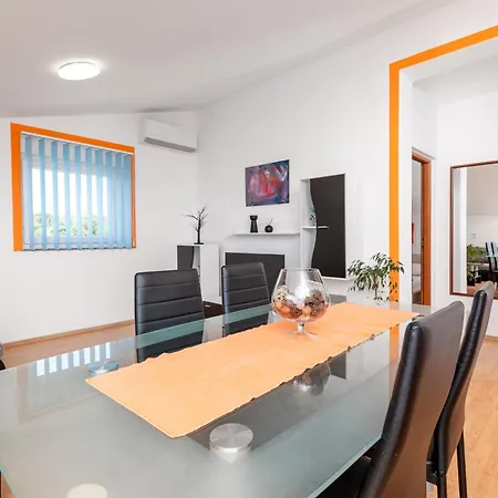 Tena & Ema Apartments 아파트 *